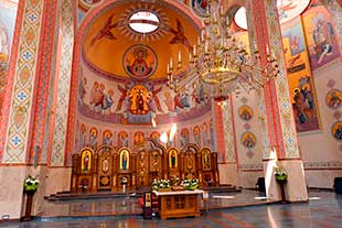 Праздничные пасхальные соборы в Карпатах
