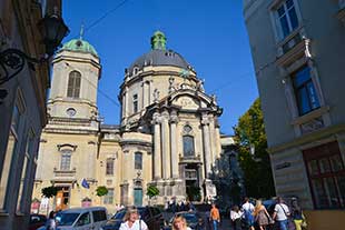Домініканський собор в турі до Львова